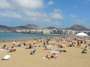 Gran Canaria in winter, Las Palmas beach, Aiport transfer